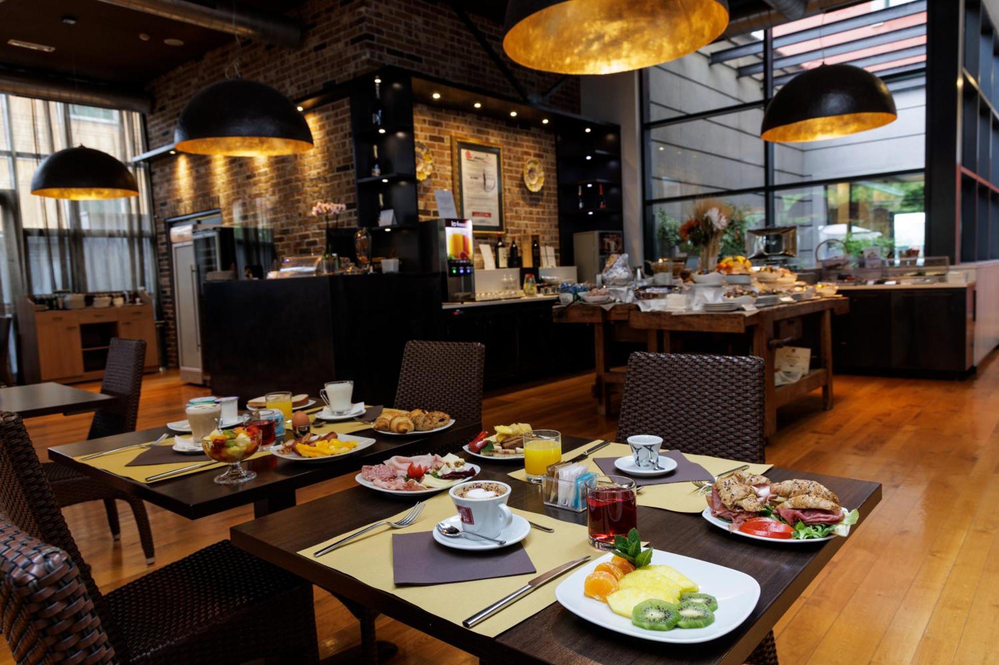 Best Western Falck Village Milano Sesto セスト・サン・ジョヴァンニ エクステリア 写真